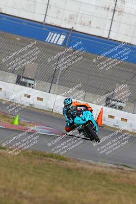 media/Nov-26-2022-Fastrack Riders (Sat) [[b001e85eef]]/Level 3/Session 3 Outside Turn 9/